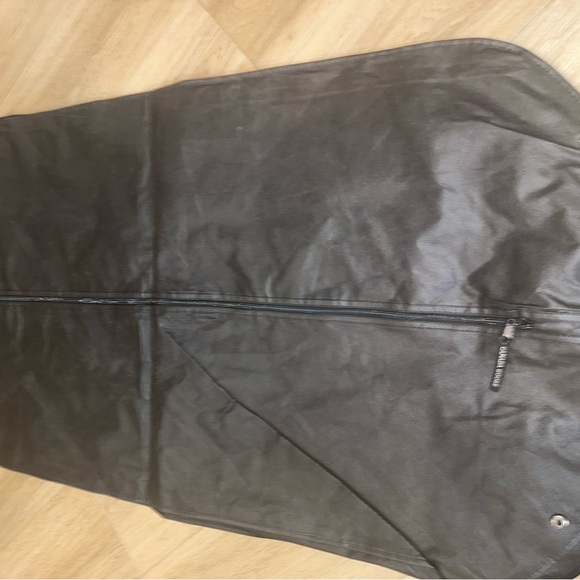 Canada Goose Garment Bag - Picture 6 of 6